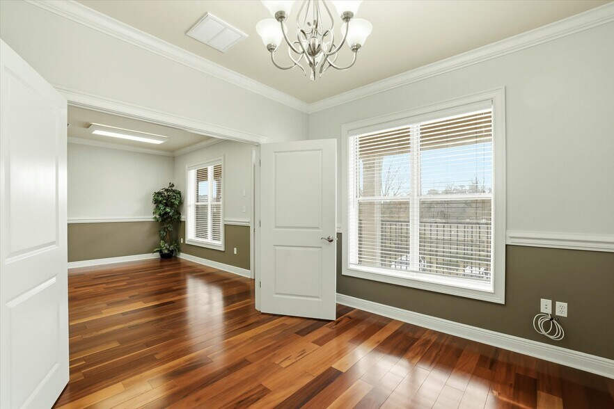 More Photos Of 2236 NE Capital Circle, Tallahassee Office For Lease