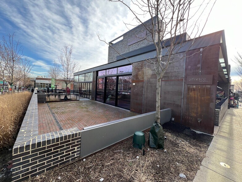 More Photos Of 2009 18th St NW, Washington Restaurant For Lease