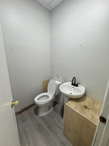 More Photos Of 83-97 Main St, Indian Orchard Unknown For Lease