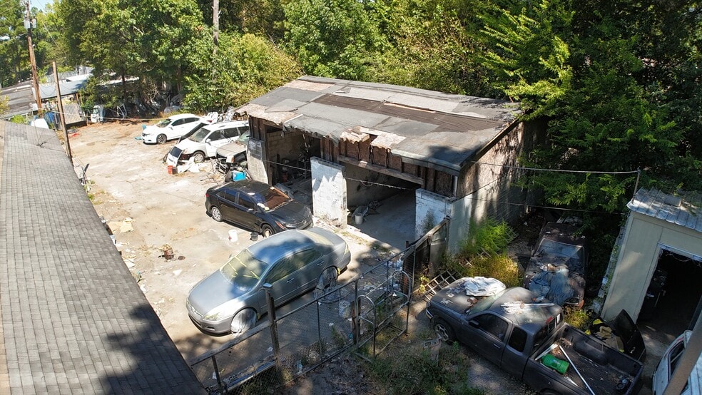 More Photos Of 2794 Metropolitan Pky SW, Atlanta Auto Repair For Sale