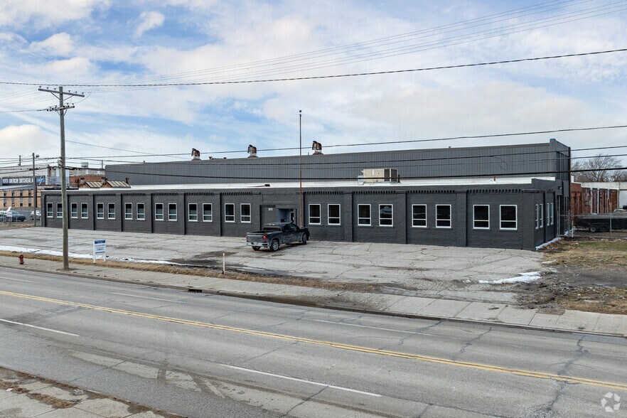 Primary Photo Of 12500 Berea Rd, Lakewood Manufacturing For Lease