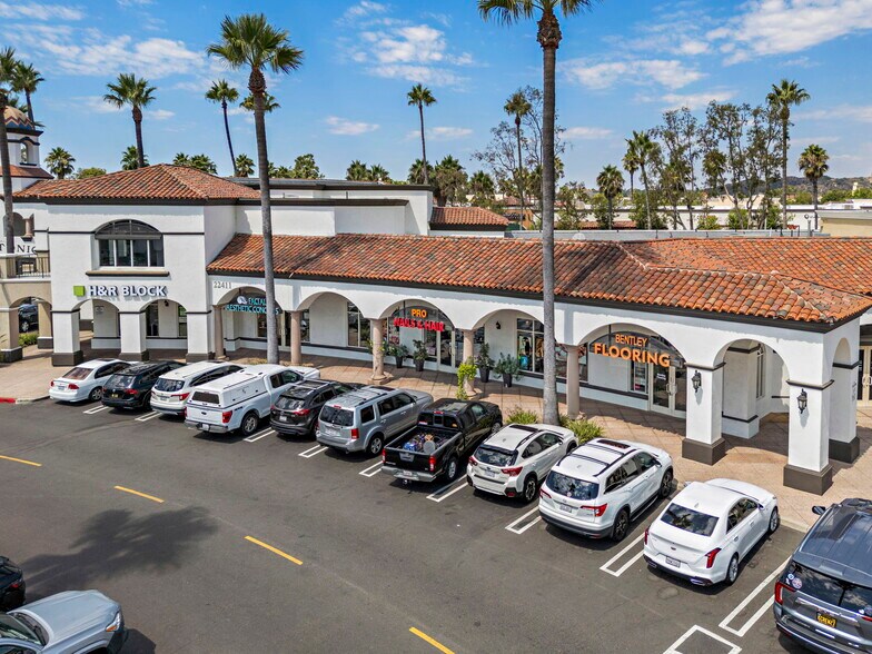 More Photos Of 22361-22451 Antonio Pky, Rancho Santa Margarita Unknown For Lease