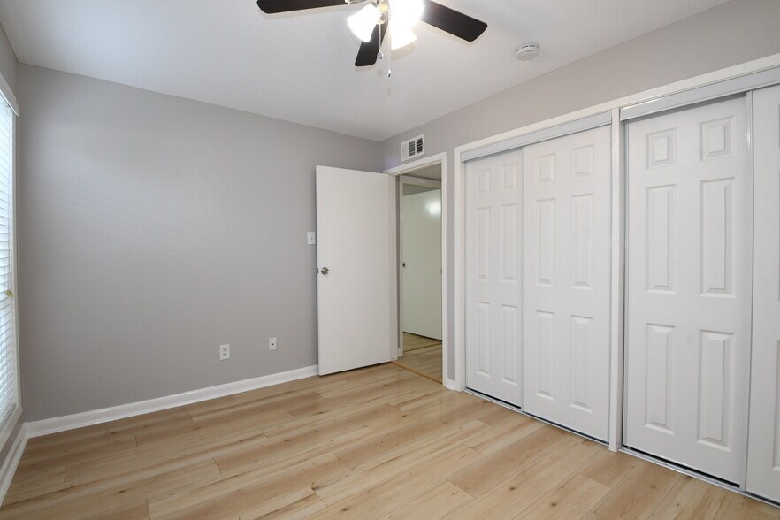 More Photos Of , Houston Multifamily For Sale