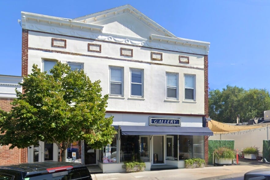 Primary Photo Of 95 Main St, Sag Harbor Storefront Retail Residential For Lease