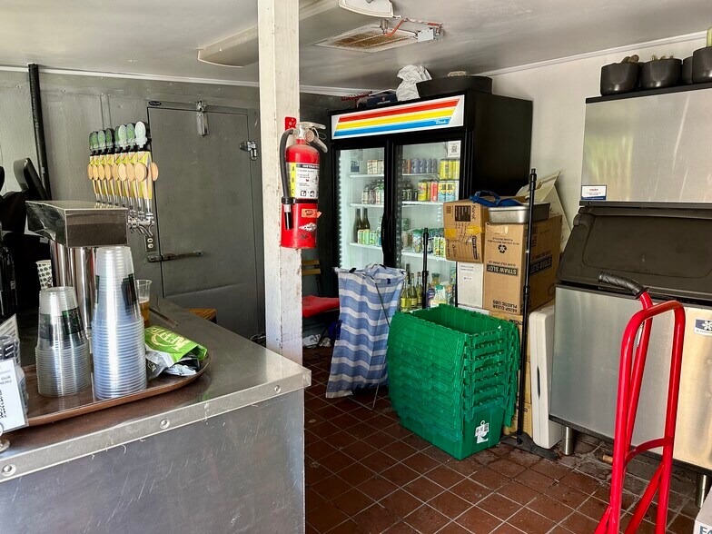 More Photos Of 1250-1272 The Strand, Hermosa Beach General Retail For Lease