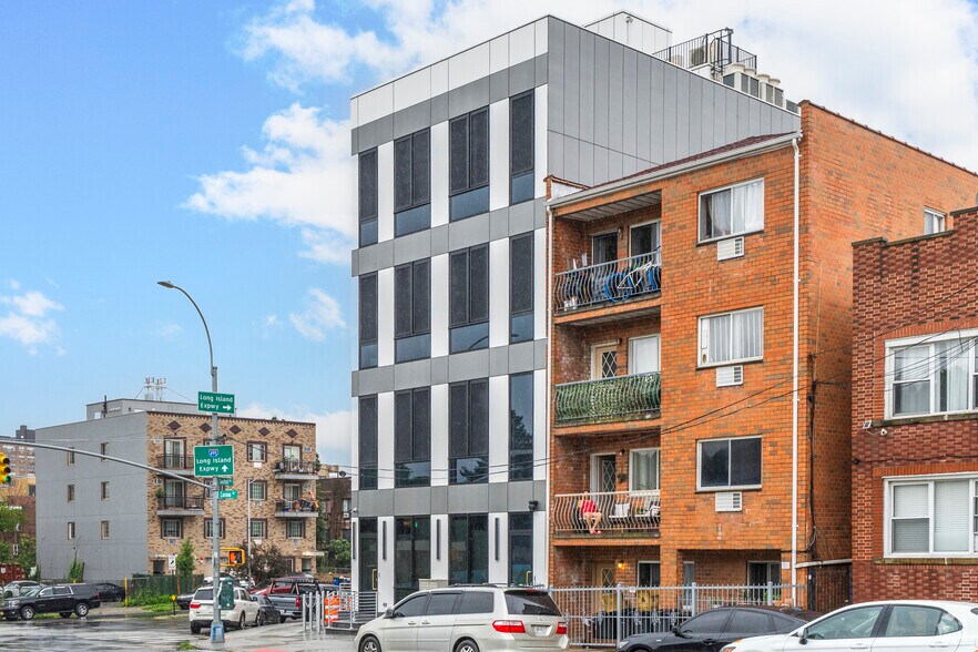 More Photos Of 11072 Corona Ave, Flushing Apartments For Lease