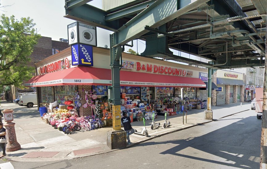 Primary Photo Of 1812 Westchester Ave, Bronx Storefront For Lease