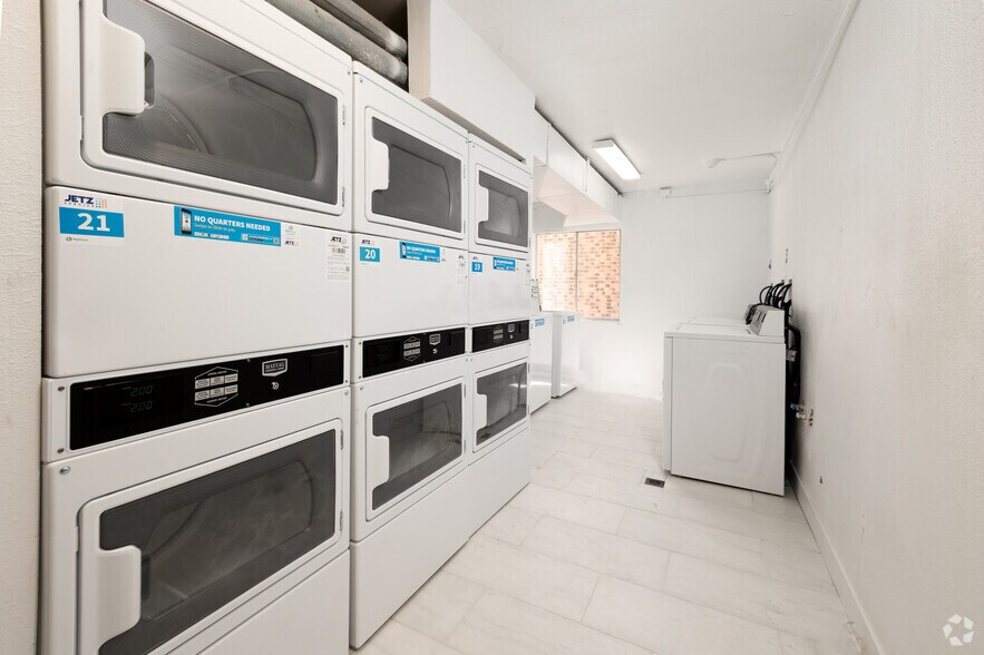 More Photos Of 2025 Jerry Murphy Rd, Pueblo Apartments For Sale