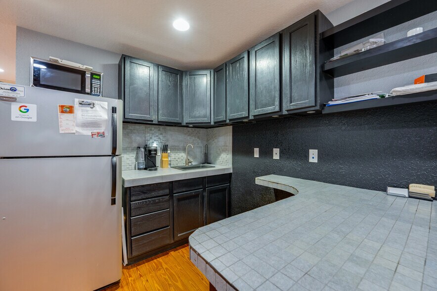 More Photos Of 2250 N Volusia Ave, Orange City Specialty For Lease