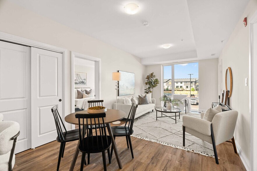 More Photos Of 600 Sunningdale Rd E, London Apartments For Lease