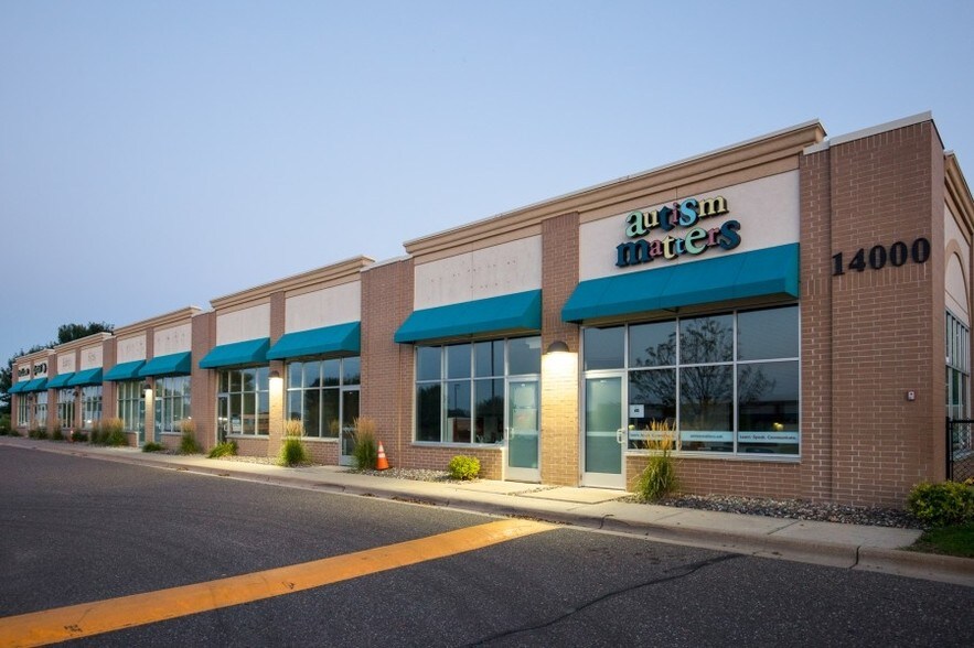 More Photos Of 14020 Northdale Blvd, Rogers Medical For Lease