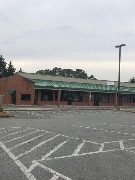 More Photos Of 129 E Felton Rd, Cartersville Office For Lease