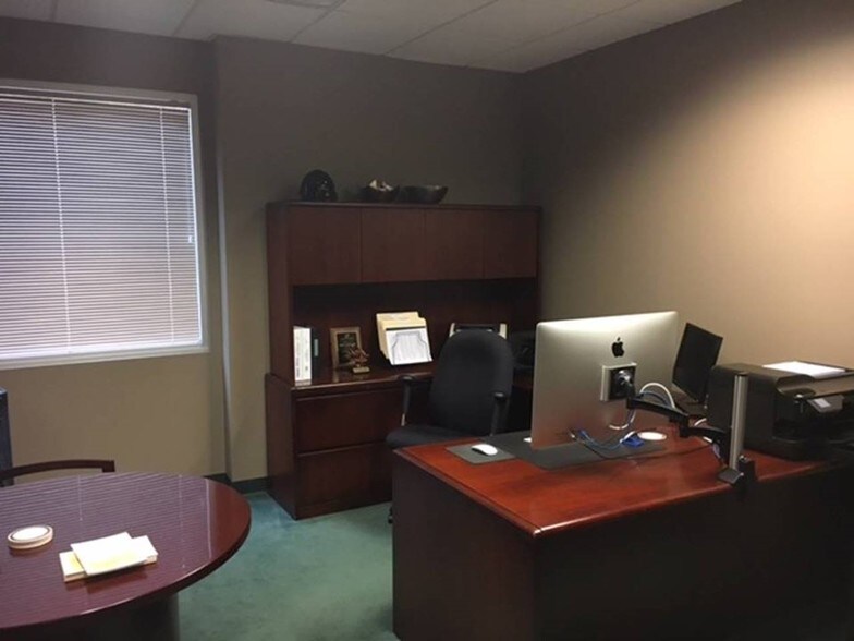 More Photos Of 3005 Business Park Dr, Norcross Office For Sale