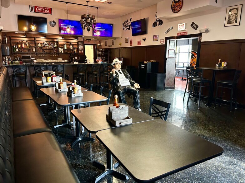 Primary Photo Of 13325 Olde Western Ave, Blue Island Restaurant For Sale