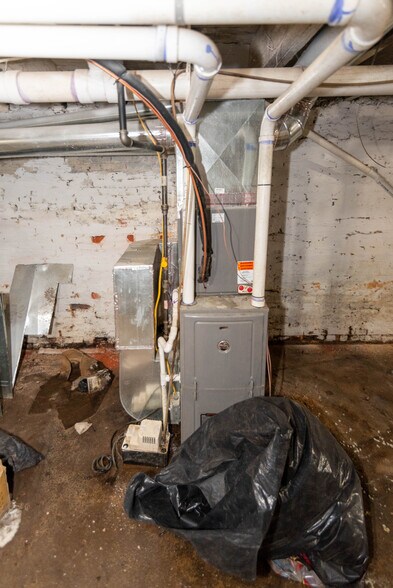 More Photos Of 2432 N Calvert St, Baltimore Apartments For Sale