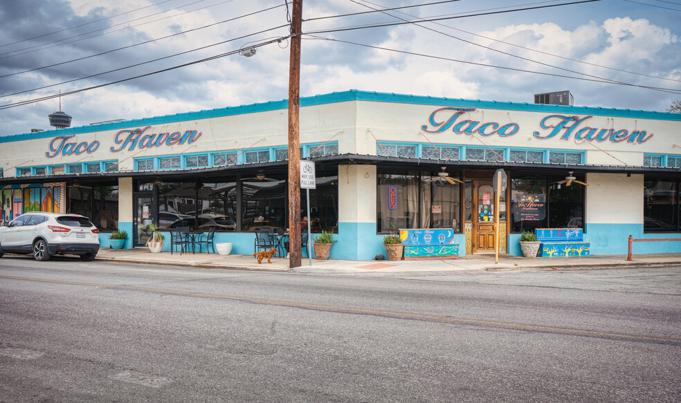 Primary Photo Of 1012-1032 S Presa St, San Antonio Unknown For Lease