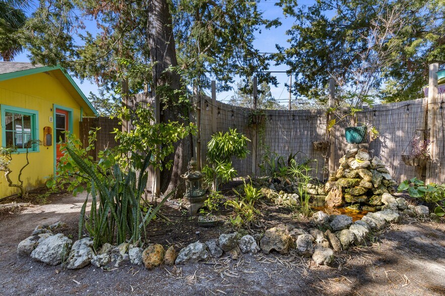 More Photos Of 12685 FL-24, Cedar Key Hotel For Sale