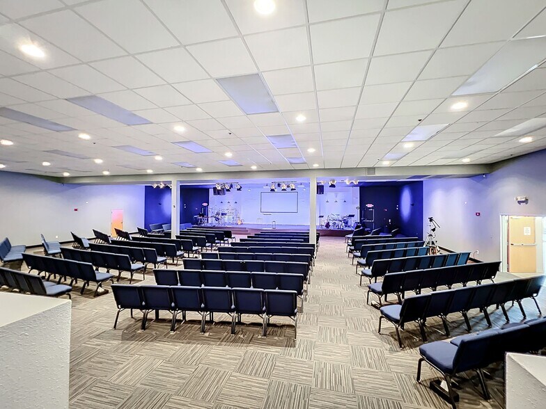 More Photos Of 509 S Park Ave, Apopka Religious Facility For Sale