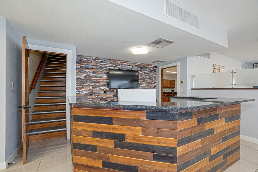 More Photos Of 3500 Confederate Rd, El Paso Warehouse For Sale