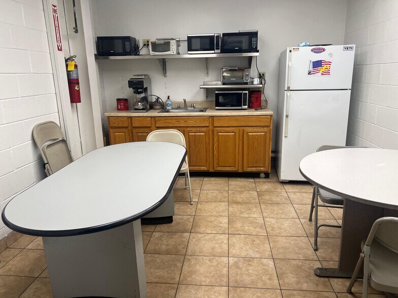 More Photos Of 301-325 Division St, Boonton Warehouse For Sale