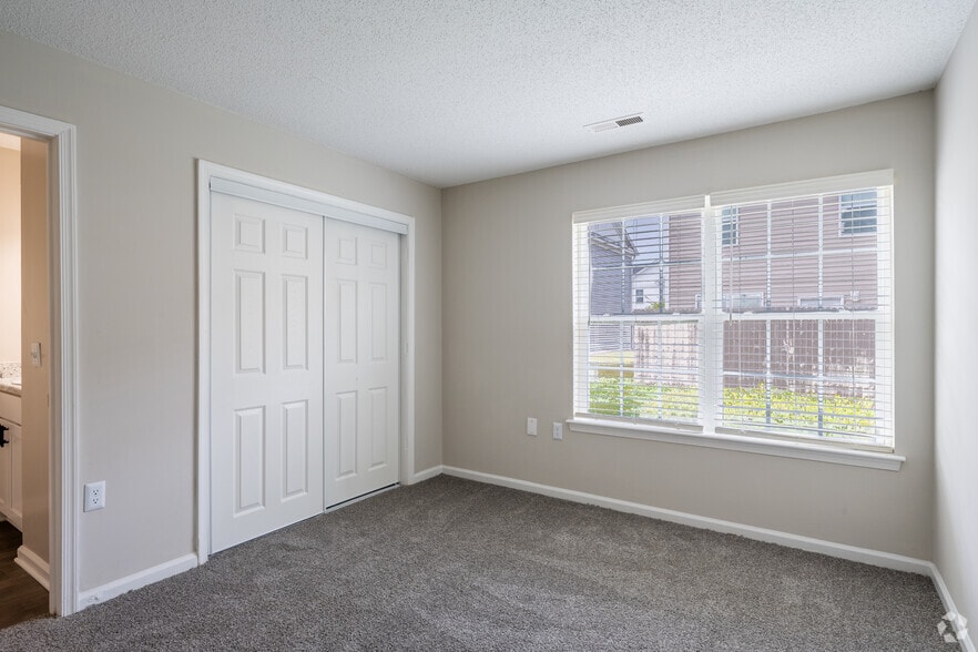 More Photos Of 1201 Edenham Ct, Virginia Beach Apartments For Sale