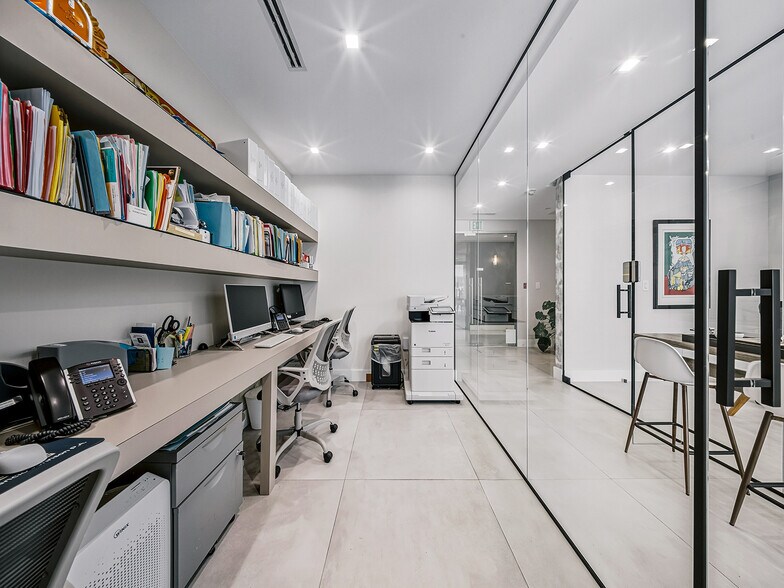 More Photos Of 150 SE 2nd Ave, Miami Office Residential For Sale