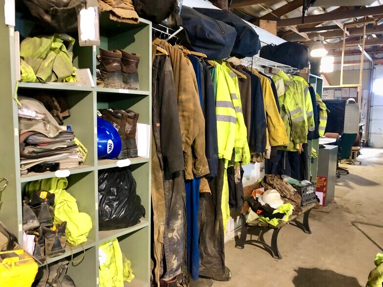 More Photos Of 825 E North St, Elburn Warehouse For Lease