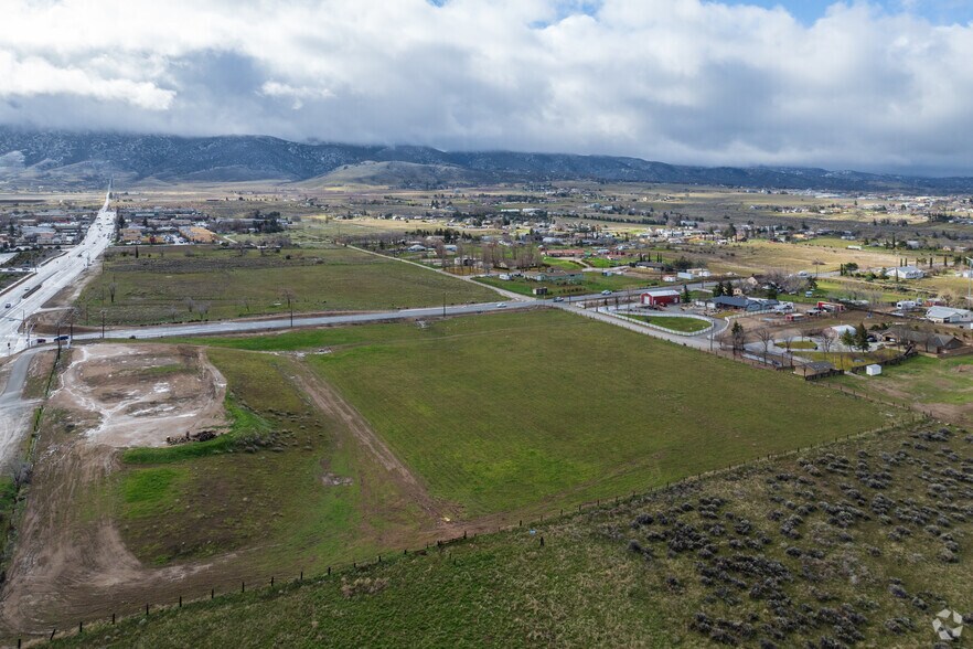 More Photos Of 21501 Tucker Rd, Tehachapi Land For Sale