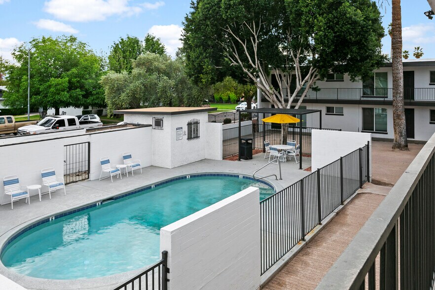 More Photos Of 2014 W Berridge Ln, Phoenix Apartments For Sale