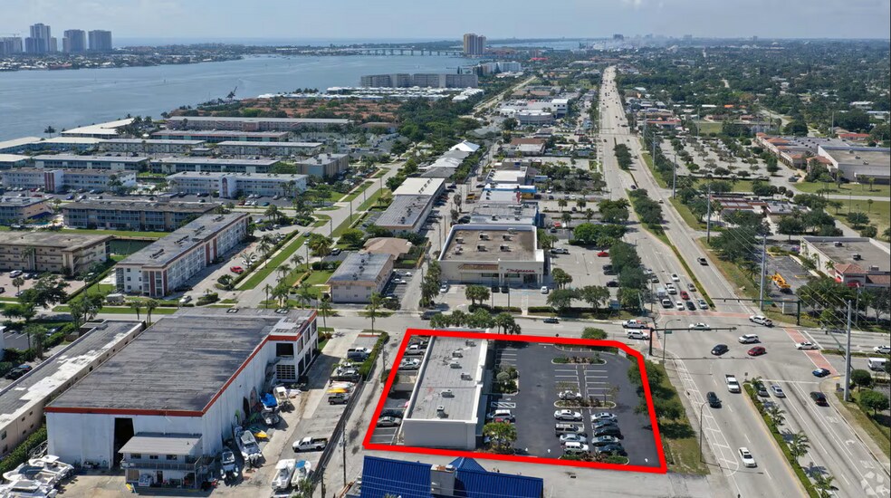 More Photos Of 300 US Highway 1, North Palm Beach Freestanding For Lease