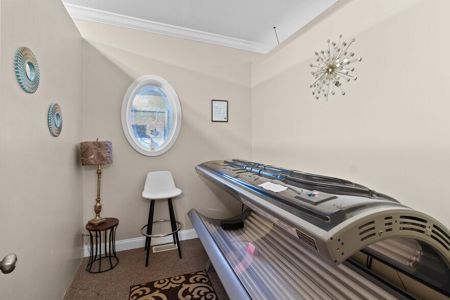 More Photos Of , Laurinburg Office For Sale