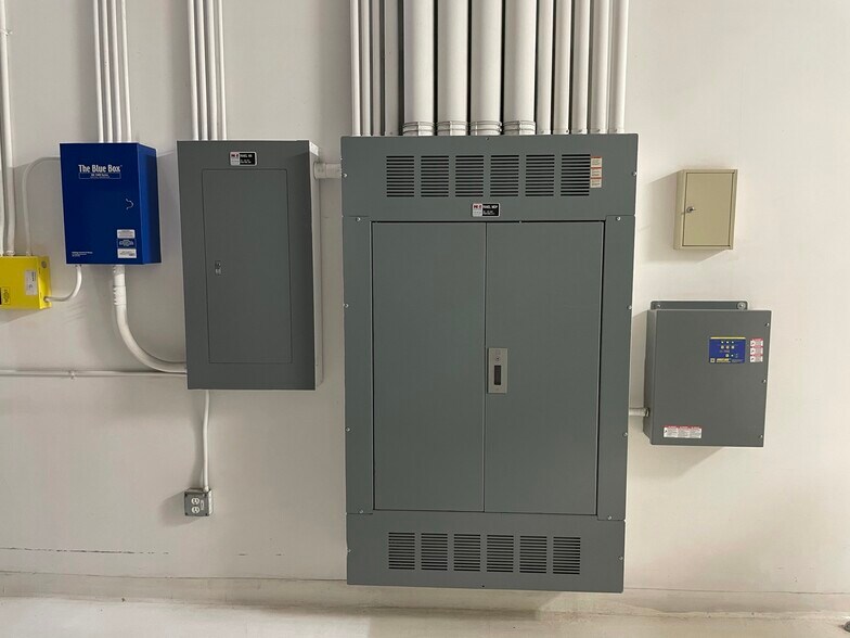 More Photos Of 2300 W Copans Rd, Pompano Beach Warehouse For Sale