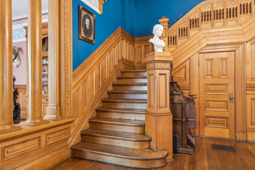 More Photos Of 1057 Steiner St, San Francisco Hospitality For Sale