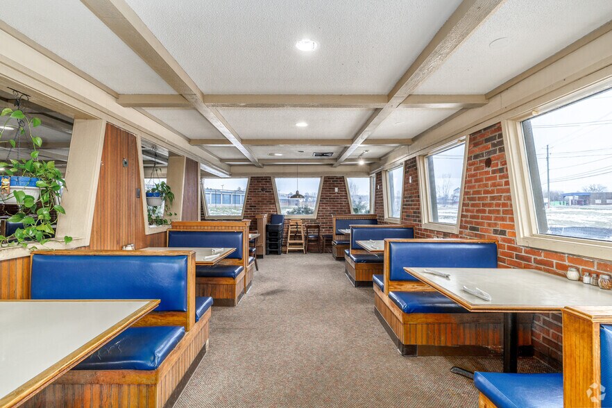 More Photos Of 386 Grant Avenue Rd, Auburn Restaurant For Sale