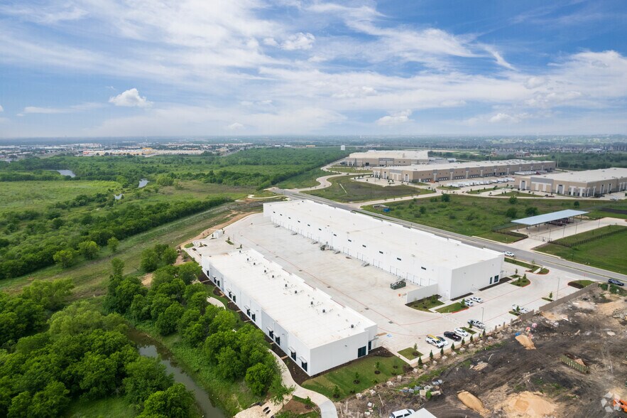 More Photos Of 19121 Marketplace Ave, Kyle Unknown For Lease