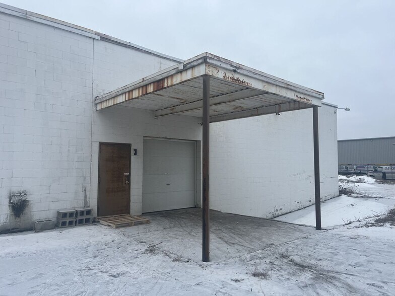 More Photos Of 3813 Eastern Ave SE, Grand Rapids Industrial For Sale