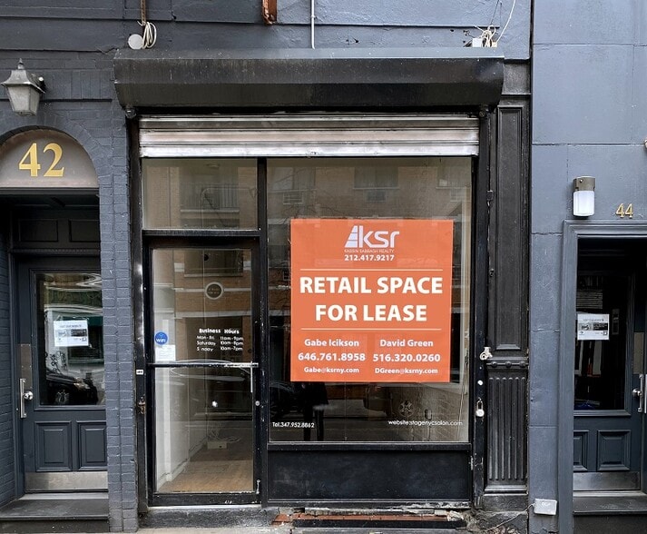 More Photos Of 42 Avenue B, New York Apartments For Lease