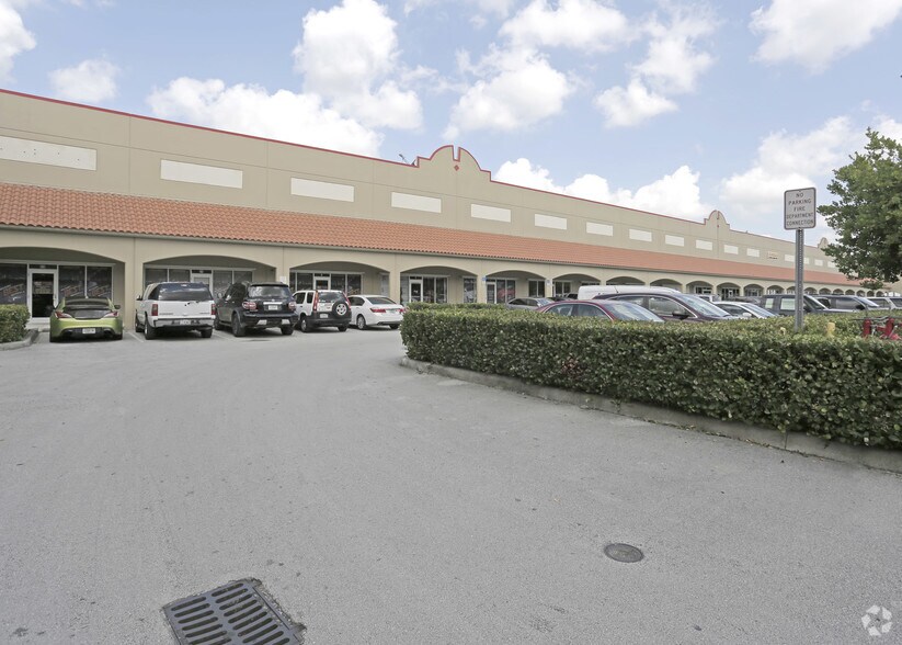 More Photos Of 15420 SW 136th St, Miami Service For Lease