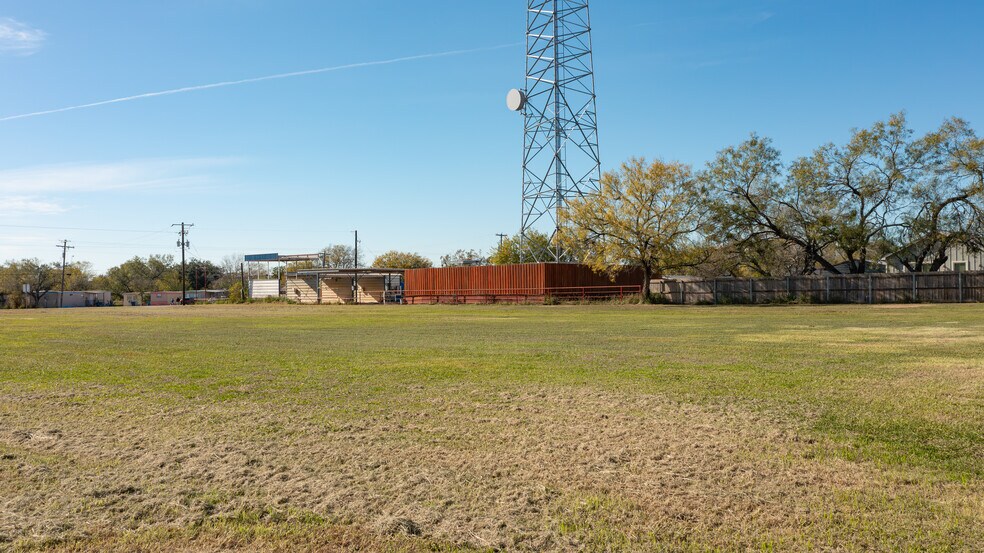 More Photos Of 509 S Storts St, Poth Land For Sale