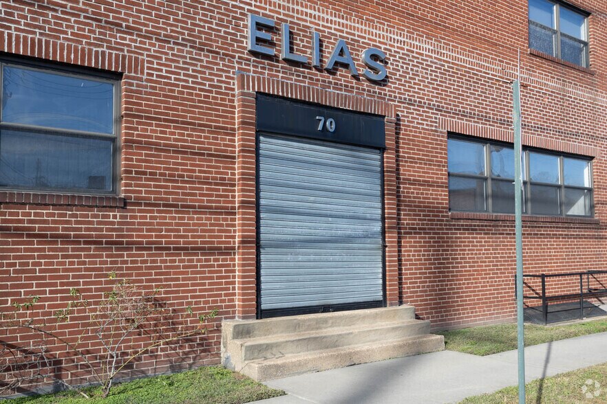 More Photos Of 70 E 2nd St, Mineola Manufacturing For Sale