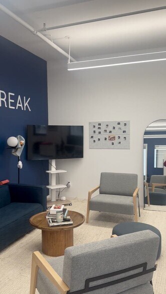Primary Photo Of 15 Maiden Ln, New York Office Residential For Lease