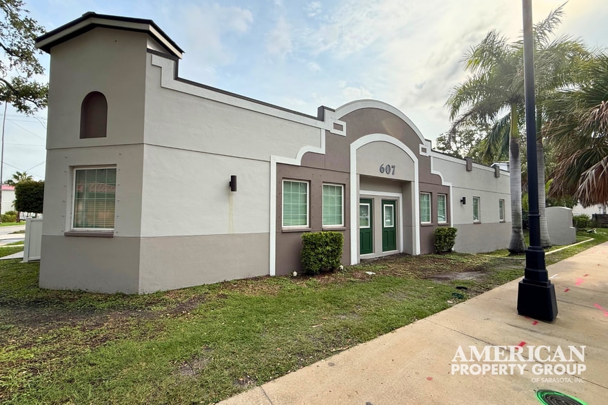 More Photos Of 607 Manatee Ave E, Bradenton Medical For Lease