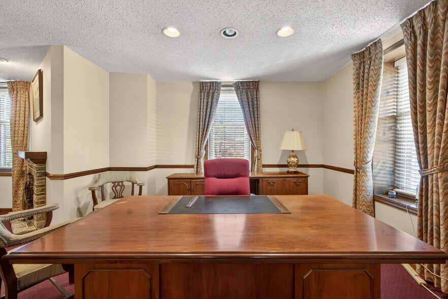 More Photos Of 1 W Main St, Marlton Office For Sale