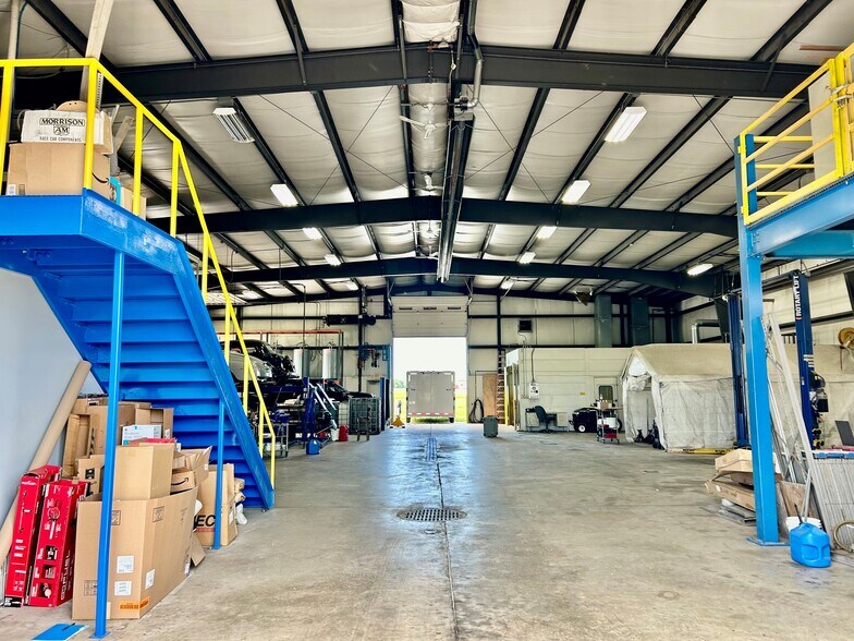 More Photos Of 2501 Runway Dr, Waupaca Auto Repair For Sale