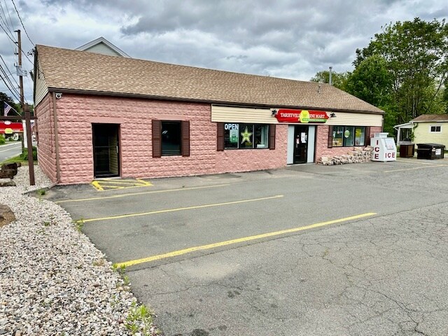 More Photos Of 2 Center St, Tariffville Freestanding For Sale