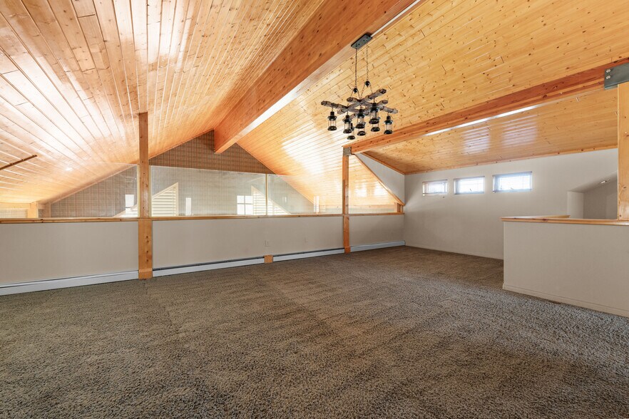 More Photos Of 42718 Moonridge Rd, Big Bear Lake Office For Sale