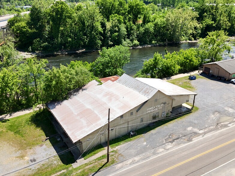 More Photos Of 1833-1837 Netherland Inn Rd, Kingsport General Retail For Lease