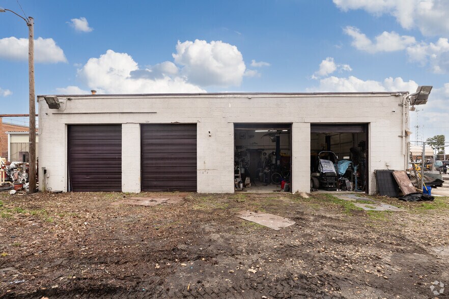 More Photos Of 5018 Euclid Rd, Virginia Beach Service For Lease