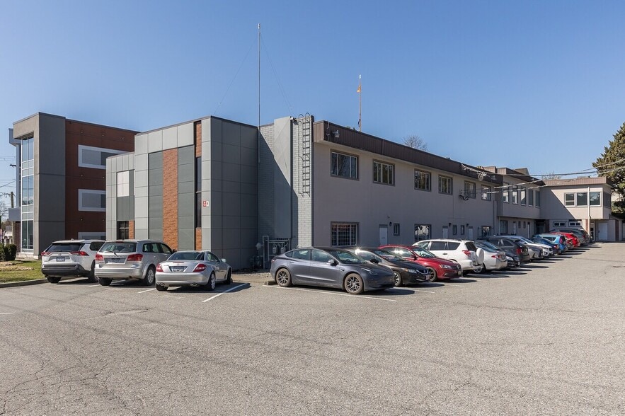 More Photos Of 33119 S Fraser Way, Abbotsford Office For Lease