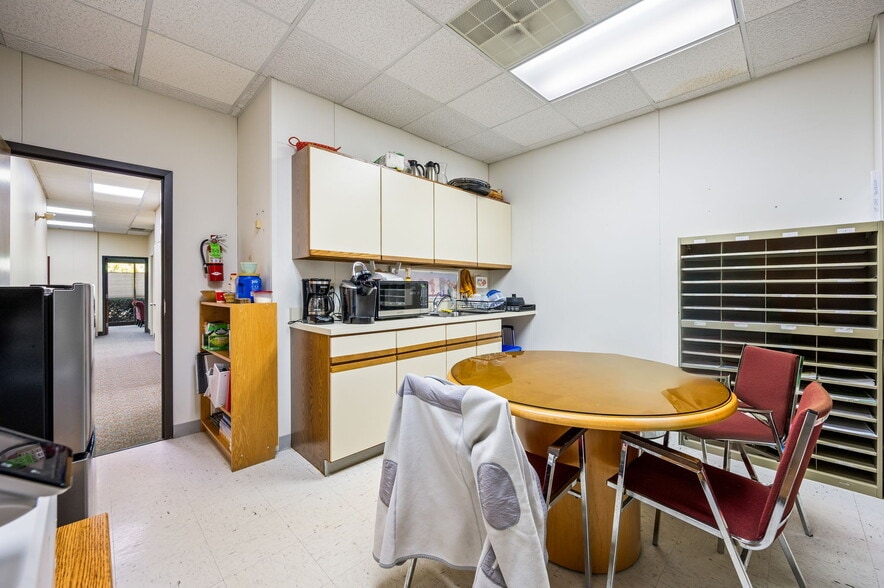 More Photos Of 2031 N Broad St, Lansdale Medical For Sale